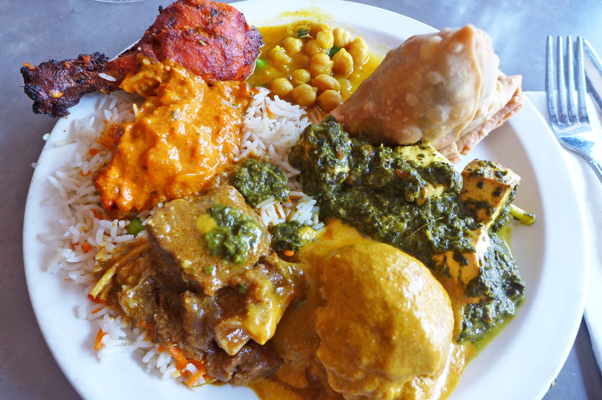 Jackson Diner signature dishes Chicken Tikka MasalaTandoori ChickenSaag Paneer
